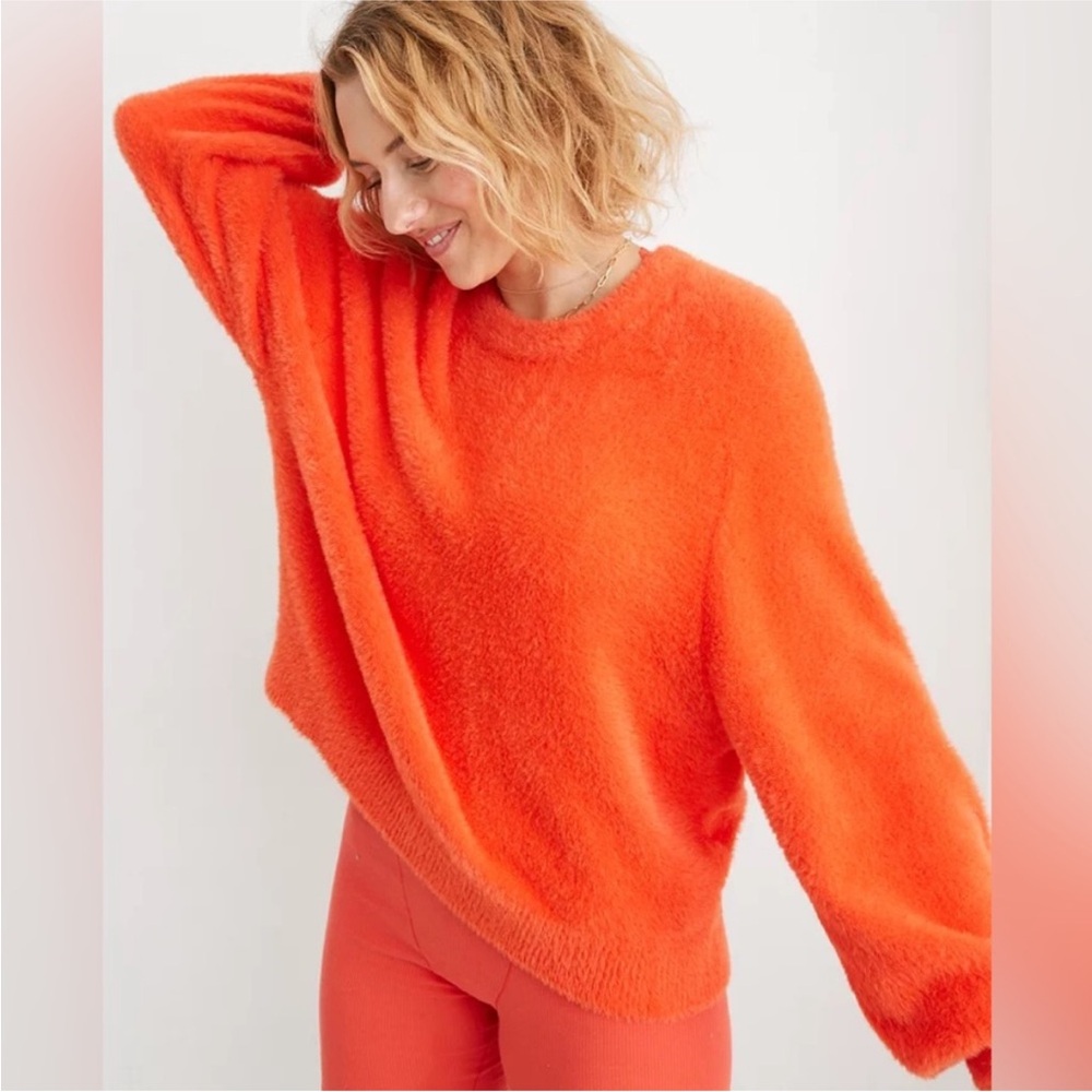 Aerie NWT XS (S-M) ORANGE oversized furry soft crew neck sweater